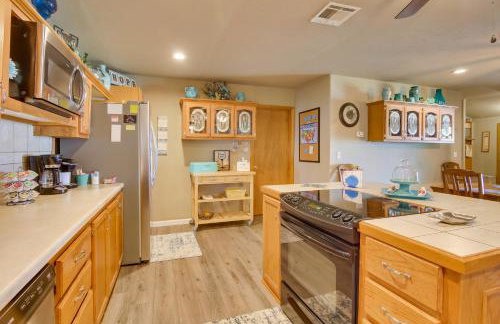 Cozy Lake Eufaula Hideaway with Fire Pit and Hot Tub! - Foto 10