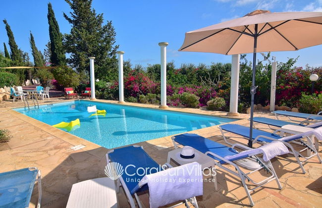 Wonderful Quiet Area, Completely Privacy, Large Private Pool, Colourful Garden - Foto 24