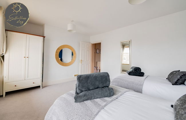 Leeward House - Photo 2