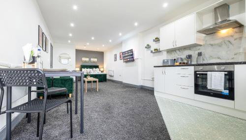 ROOMS NEAR ME - All amenities, private access entire place, kitchen & washroom, smart tv, parking nearby - Foto 2