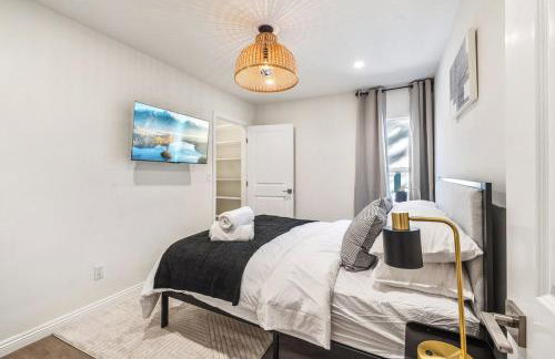 Charming Encino Retreat with Pool - Foto 31