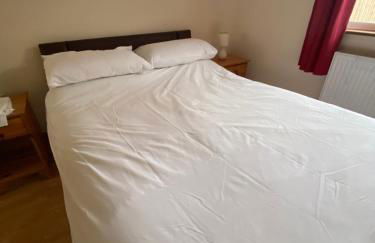 Two Bedroom Bungalow No2 - Secure Gated Parking - Foto 14