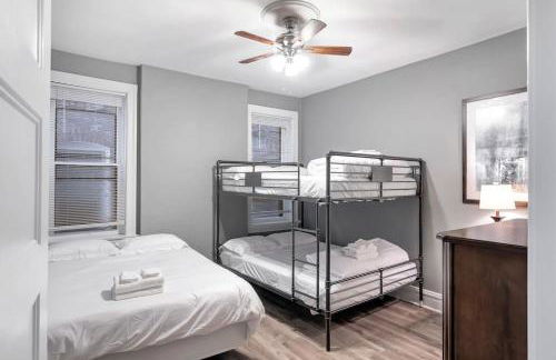 Beautiful Rehabbed Unit in Shaw Community - 4226b - Photo 10