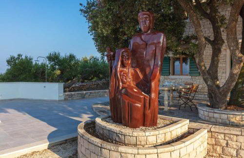 Villa Dubrava Peaceful Getaway in an Olive Grove with Heated Pool - Foto 9