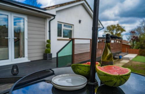 Stone's Throw Away from the English Channel! -Family and Dog Friendly - Foto 24