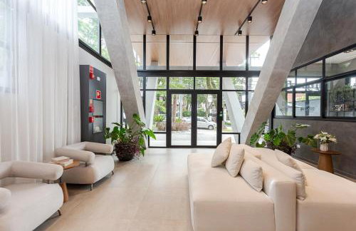 Oxy 77 Batel - Home Club com piscina, academia, lavanderia, gocoffee - Foto 13