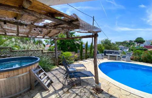 Casa Feliç, 6 people, fireplace and HotTub - Foto 6