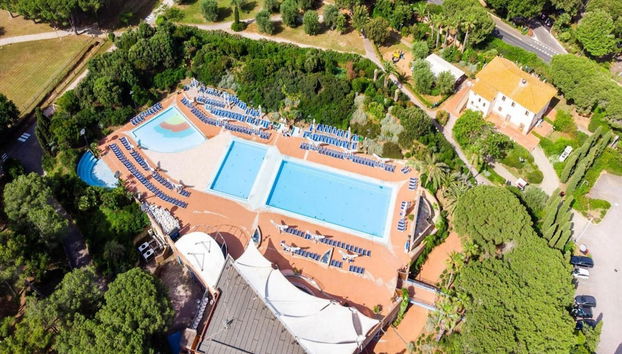 San Vincenzo Bungalow With Sauna - Foto 3, Piscina