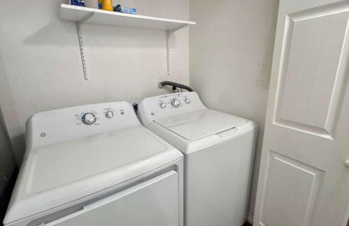 Entire Spacious 4 BR Home for Professionals - Foto 20