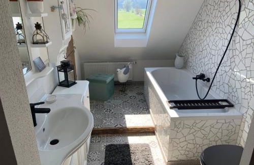 Romantische Wohnung Bauernhof, 100m2 offenes Dachgeschoss - Foto 21