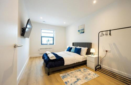 Modern 2 Bed near Wythenshawe Hospital and Manchester Airport With Parking - Foto 9