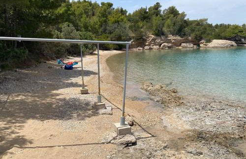 RETREAT VILLA BY THE SEA WITH POOL IN PORTO HELI - Foto 20