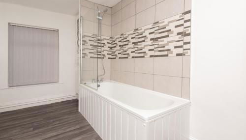 Modern 3 bed, sleeps 8 - Foto 5, Shower