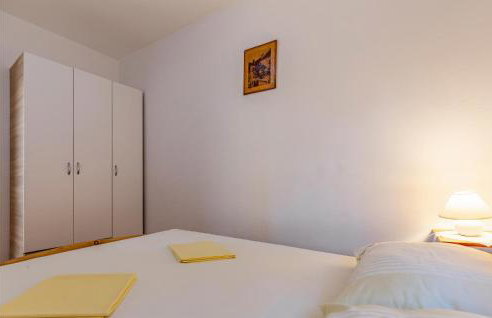 Awesome Apartment In Kavran With Wifi - Foto 18