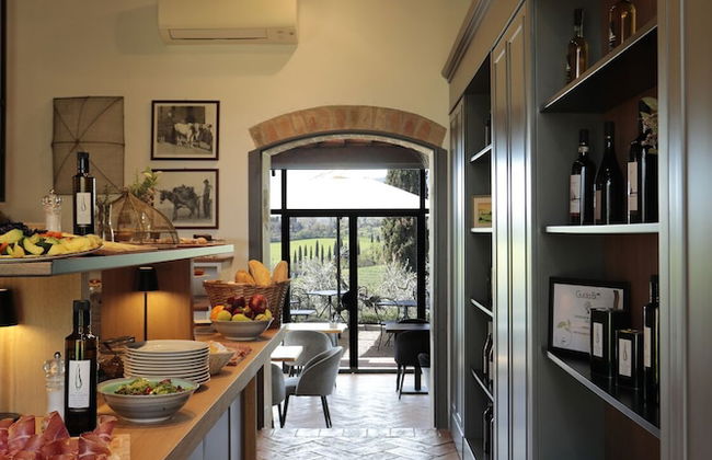 Mormoraia - Photo 73