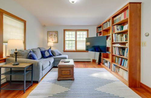 2 Mi to Beach! Cape Cod Family Retreat with Deck - Foto 21