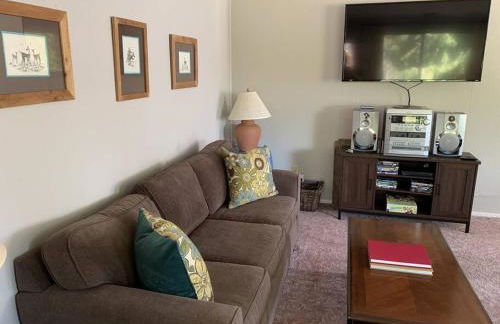 Fairway Apartments Unit 1 - Photo 15