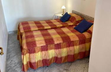 CASAS-E-Y -F-pequeño conjunto casas adosado - Foto 16