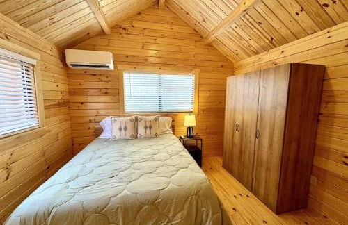 Charming Log Cabin with Loft on Lake James- Private Resort Amenities - Foto 12