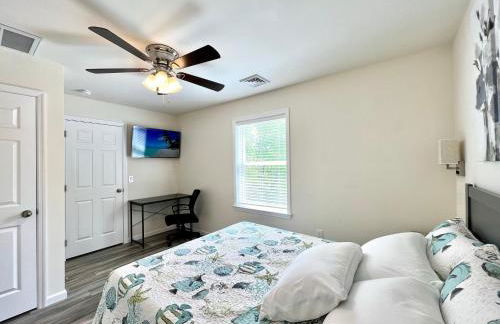 Beach House Cape May just 1 block from the Bay & a Short 5 minutes walk, Sleeps 19 - Foto 26