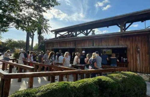 Cozy 2BR in The Villages With BBQ and 4 Seaters Golfcart King Bed - Foto 36