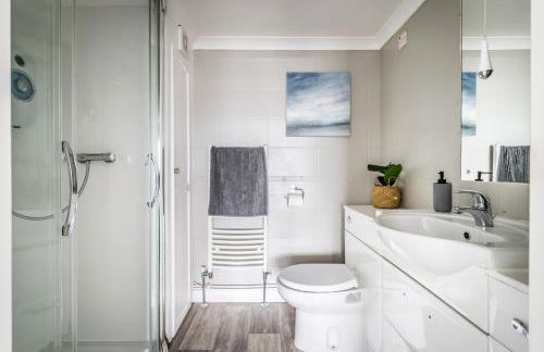 Seascape Beach House Hayling Island - Photo 22