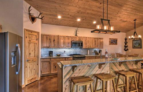 Stunning Home with Fire Pit, 11 Mi to Mt Yale! - Foto 11