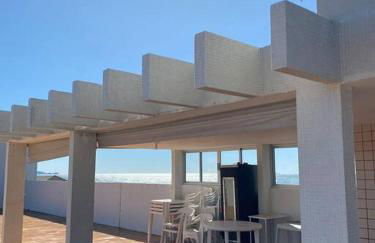 Lindo Apto com vista para o Mar! - Foto 12