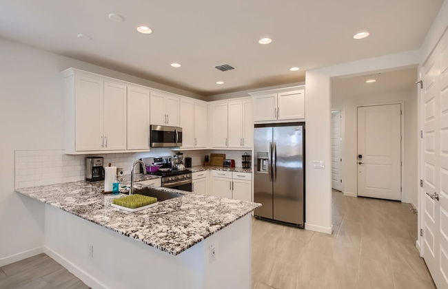 NEW Awesome Phoenix Monthly 5BR - Foto 12