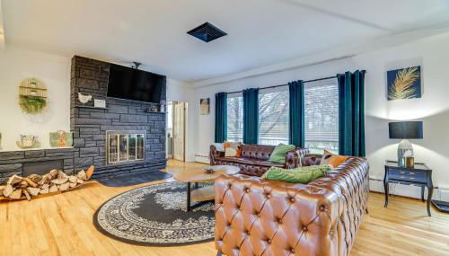 Game Room and Hot Tub! Cresco Family Home - Foto 4