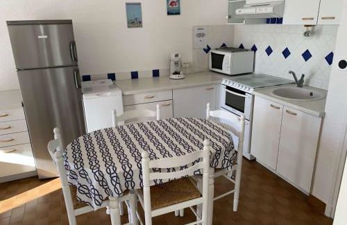 Bel Appt T2 avec terrasse aménagée, moderne & confortable pour 4 pers, Port Camargue - FR-1-731-93 - Foto 5