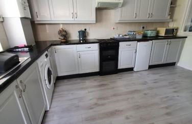 Mellte Avenue - Waterfalls House - Photo 5