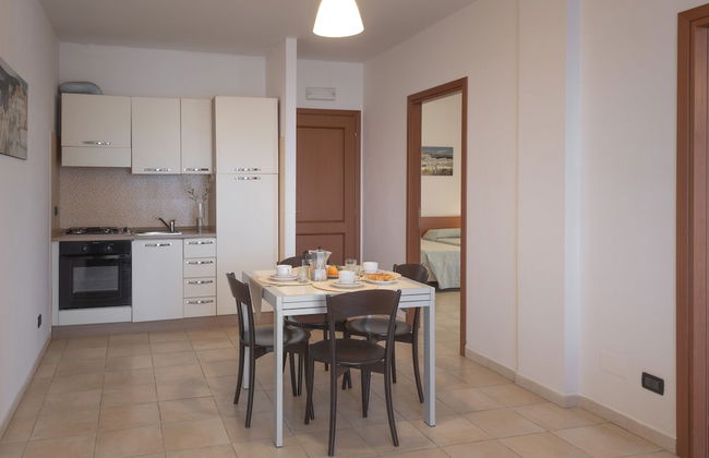 Stylish Residence Le Fontane 2 Bed Apartment Sleeps 6-7 - Photo 33