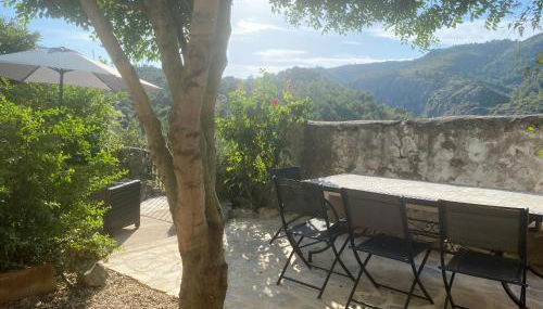 CASA LOLA Naturaleza, Montañas y Piscina Compartida De Pueblo - Foto 4