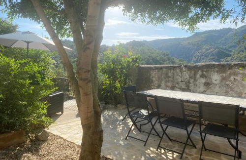 CASA LOLA Naturaleza, Montañas y Piscina Compartida De Pueblo - Foto 4