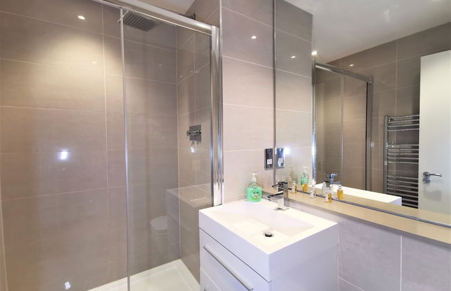 Spacious Double Room with en-suite - 2c - Foto 10