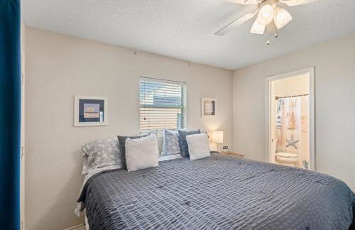 Amazing Oceanfront 2BR Home Cozy Peaceful and Kid and Pet Friendly - Photo 16