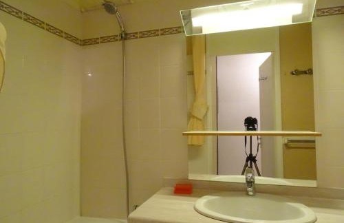 Studio pour 4 pers. à proximité des pistes avec balcon et parking - FR-1-602-55 - Foto 4