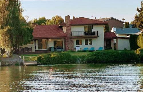 Edgewater Paradise HotTub Private Dock & Game Room - Foto 21