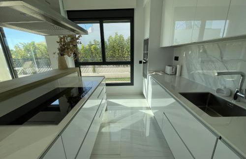 Luxury Sea View Apartment by United Renters - Foto 20