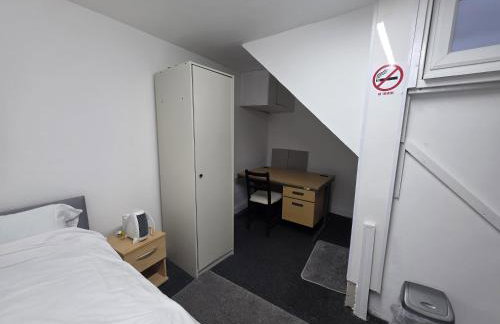 Spacious 3-Bedroom Apartment Near Stratford, 1 Minute From Train Station - Foto 37