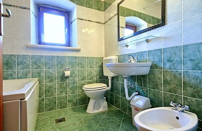 Authentic Villa in Tinjan With Private Pool - Foto 17