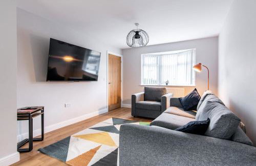 3-Bed House - Ideal for Contractors and Families - Foto 2