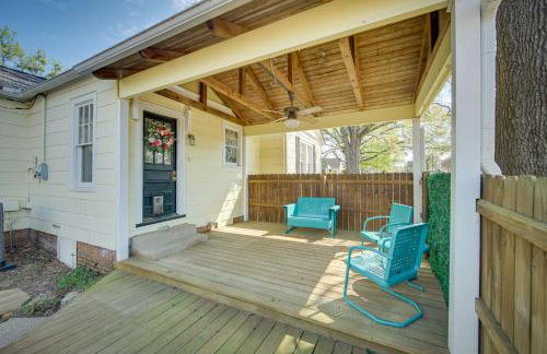 The Pink Azalea - Tyler Home with Yard and Patio! - Foto 28