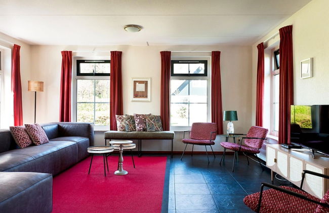 Family House With Wellness - Photo 16