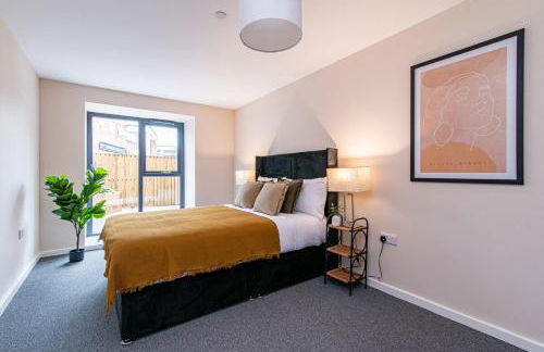 2 bedroom flat by Eccles Station with communal rooftop garden - Foto 27