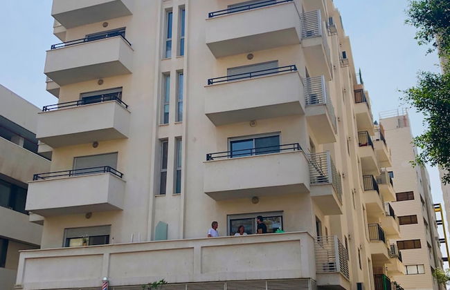 Classic 1BR in City Center near Beach by FeelHome - Photo 15