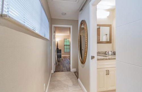 Luxury Holistic Oasis by Bayshore/Hyde Park/SoHo - Foto 36