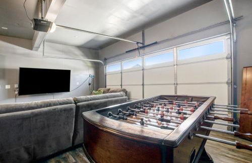 Game Night Meets Wine Country Elegance - Foto 39