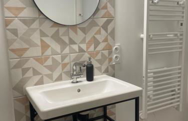 Appartement cosy vue mer à 50 m de la plage - refait à neuf et climatisé - Foto 21